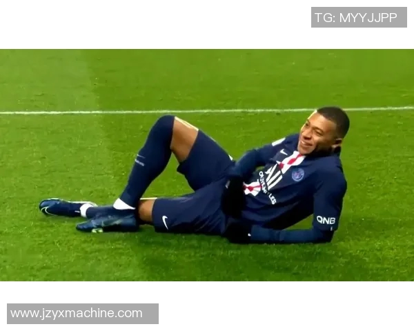 足球明星搞笑瞬间合集让你捧腹大笑的精彩视频集锦