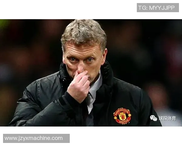 足球明星背后的神秘黑猫揭示了他们的成功与运气的秘密